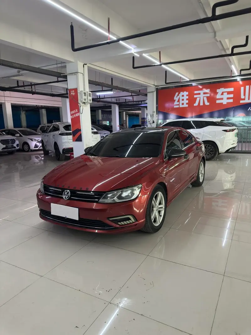 Volkswagen Lamando, 2015