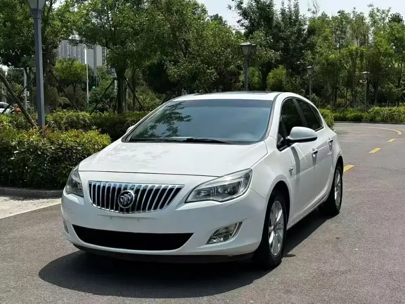Buick Excelle, 2015