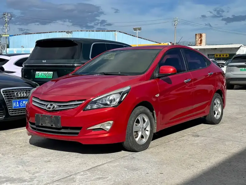 Hyundai Verna, 2015