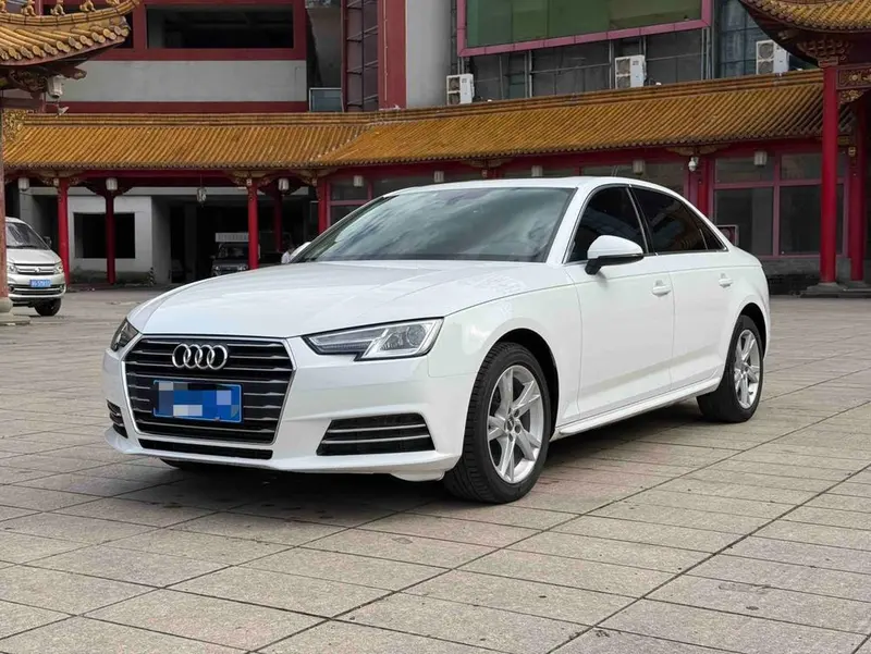 Audi A4L, 2017
