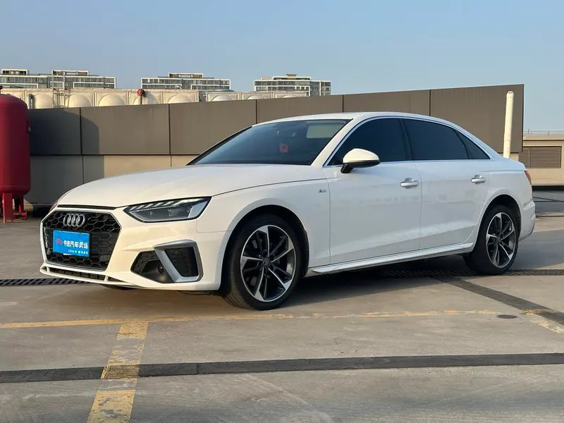 Audi A4L, 2020