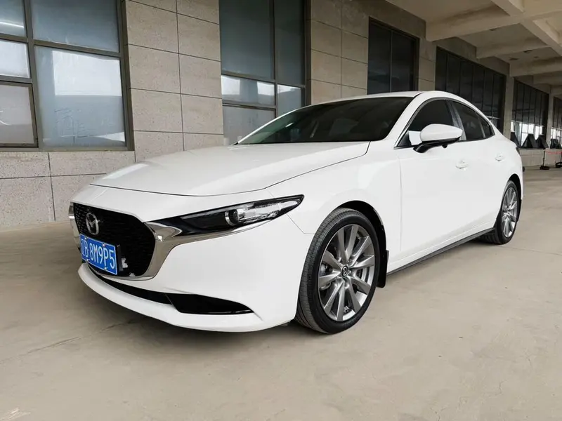 Mazda 3 Axela 2.0L Auto Edition, 2021 — фото 1