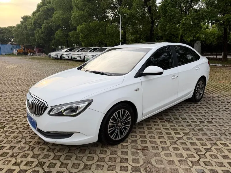 Buick Excelle, 2016