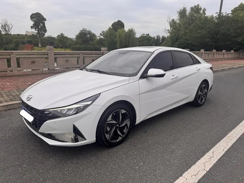 Hyundai Elantra, 2021