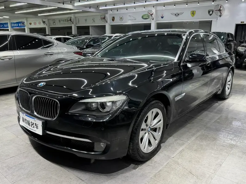 BMW 7-Series, 2011