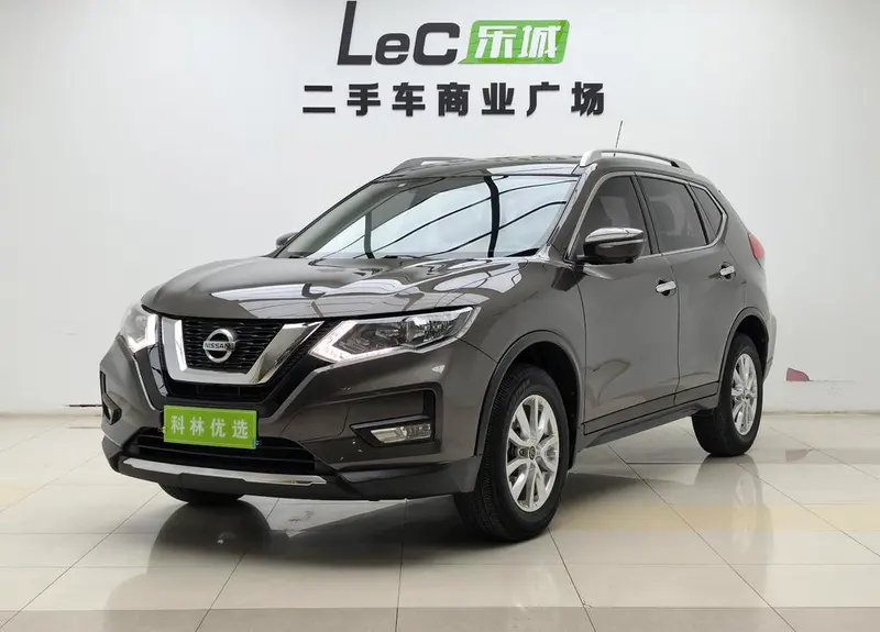 Nissan X-Trail 2.0L CVT Comfort Edition 2WD, 2017 — фото 1