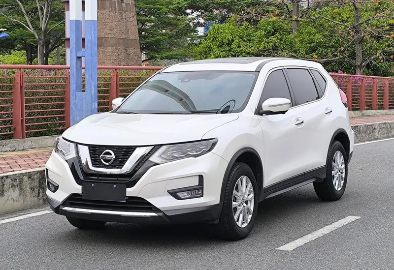 Nissan X-Trail Classic Edition 2.0L 2WD Smart Connected Refined Edition, 2023 — фото 1