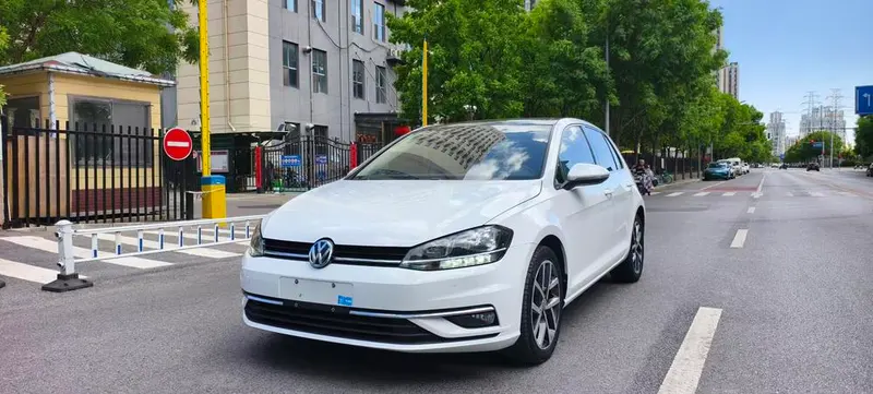 Volkswagen Golf, 2020