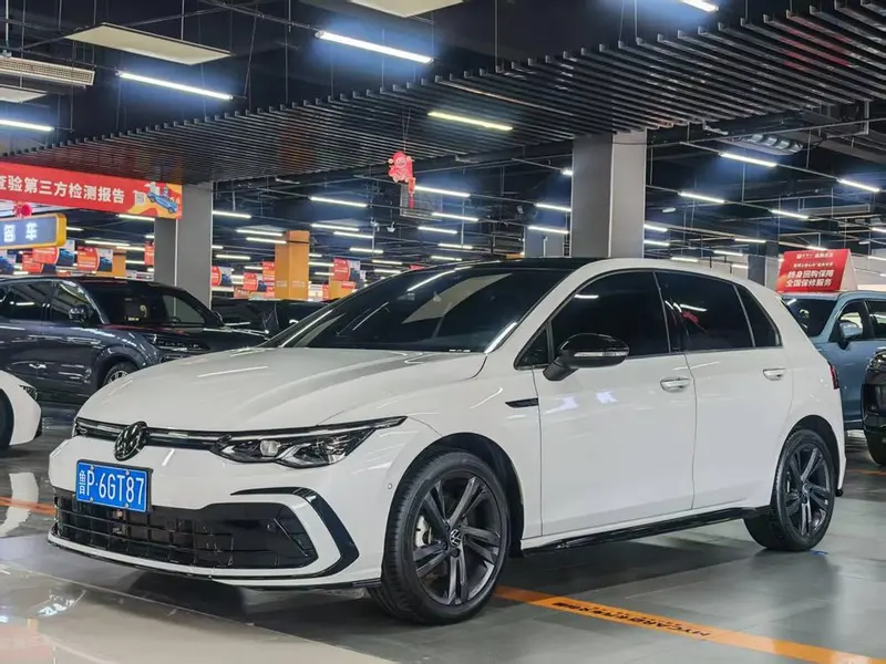 Volkswagen Golf, 2021