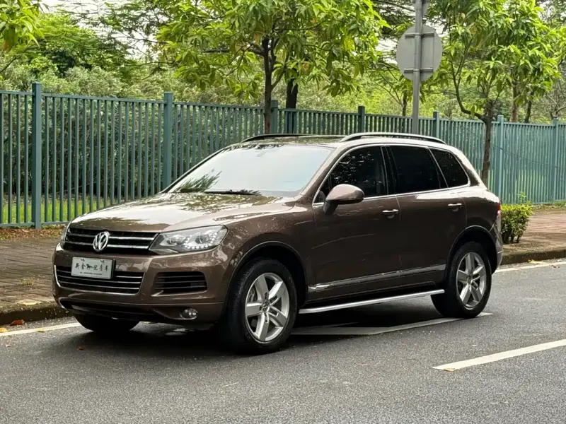 Volkswagen Touareg, 2014 — фото 1