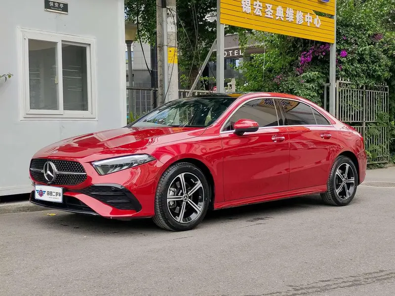 Mercedes-Benz A-Class A 200 L Sport Fashion Edition, 2023 — фото 1