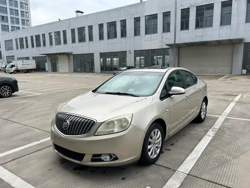 Buick Excelle, 2013