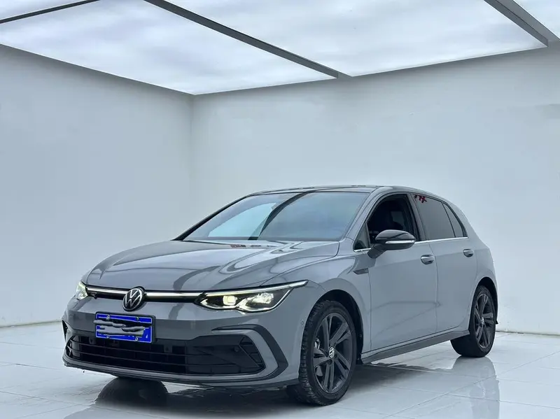 Volkswagen Golf, 2023