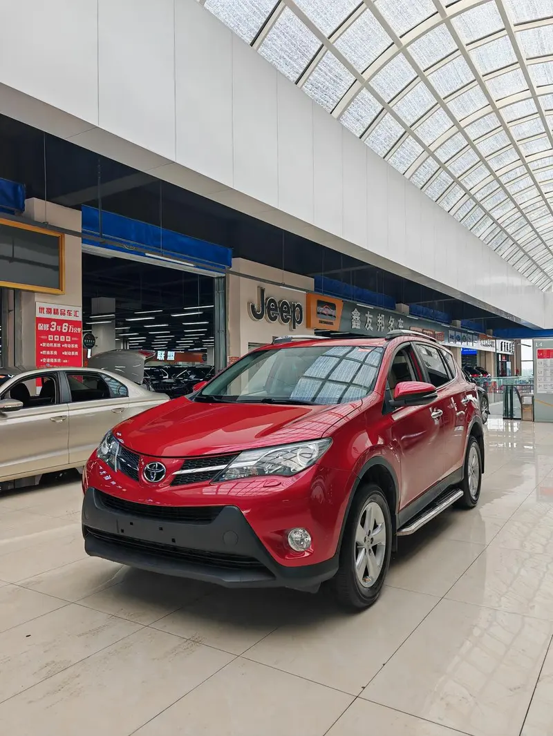 Toyota RAV4, 2013