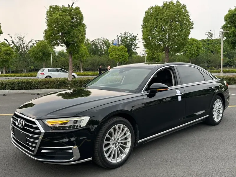 Audi A8 A8L 55 TFSI quattro Edition Prestige Version, 2018 — фото 1
