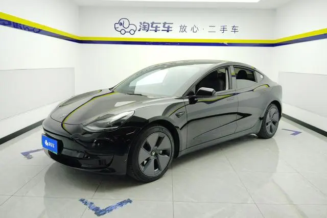 Tesla Model 3, 2022