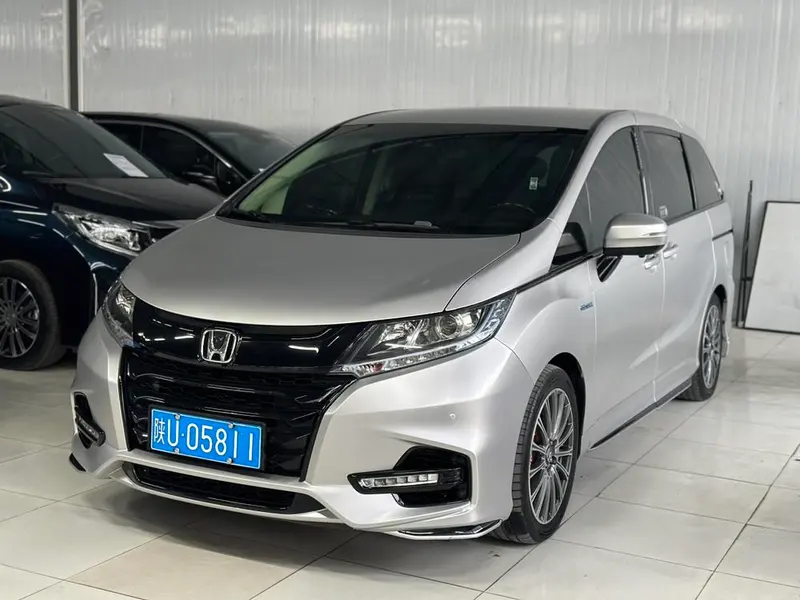 Honda Odyssey 2.0L Sharp · Smooth Edition, 2019 — фото 1