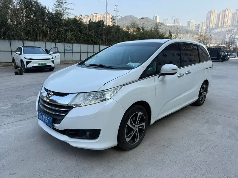 Honda Odyssey 2.4L Ultimate Edition, 2017 — фото 1