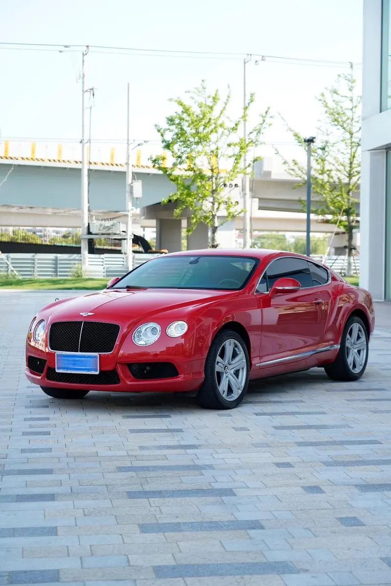 Bentley Continental, 2012