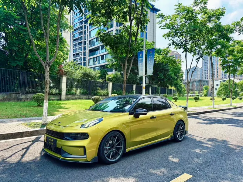 Lynk & Co 03 03+ 2.0TD Auto Edition, 2020 — фото 1