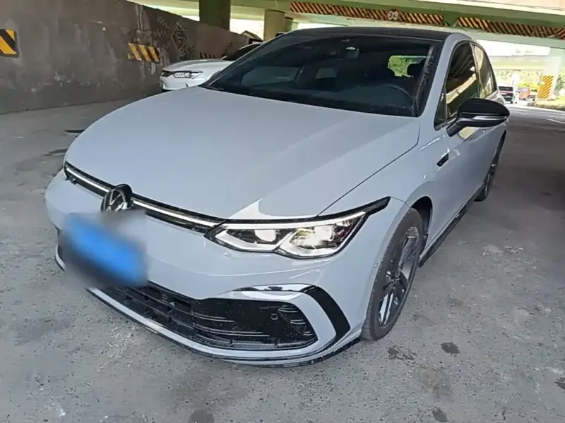 Volkswagen Golf, 2024