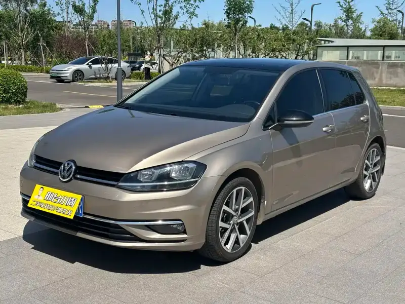 Volkswagen Golf, 2020