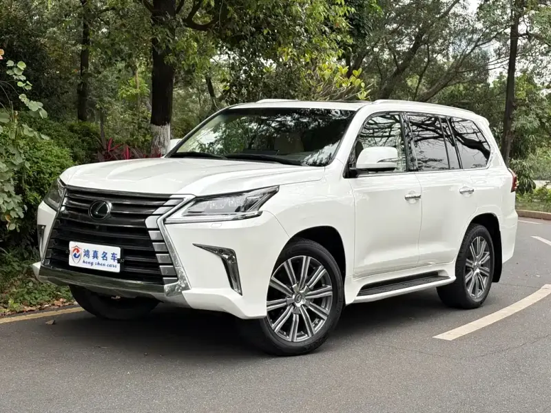 Lexus LX, 2016