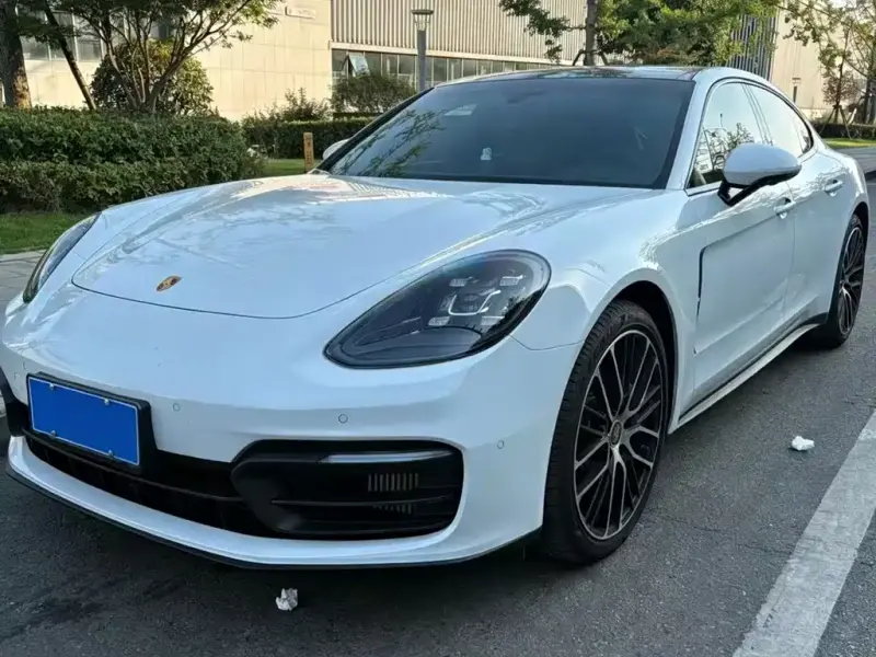 Porsche Panamera, 2023