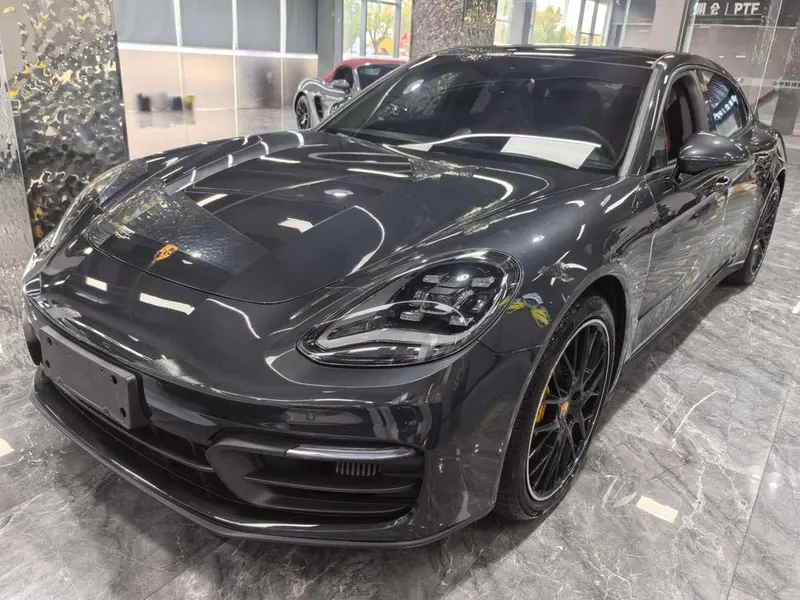 Porsche Panamera, 2023