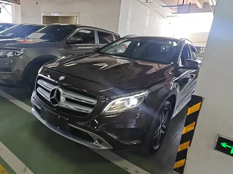 Mercedes-Benz GLA, 2016