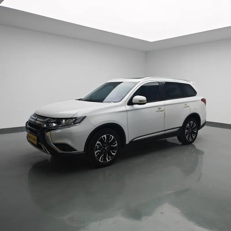 Mitsubishi Outlander, 2020