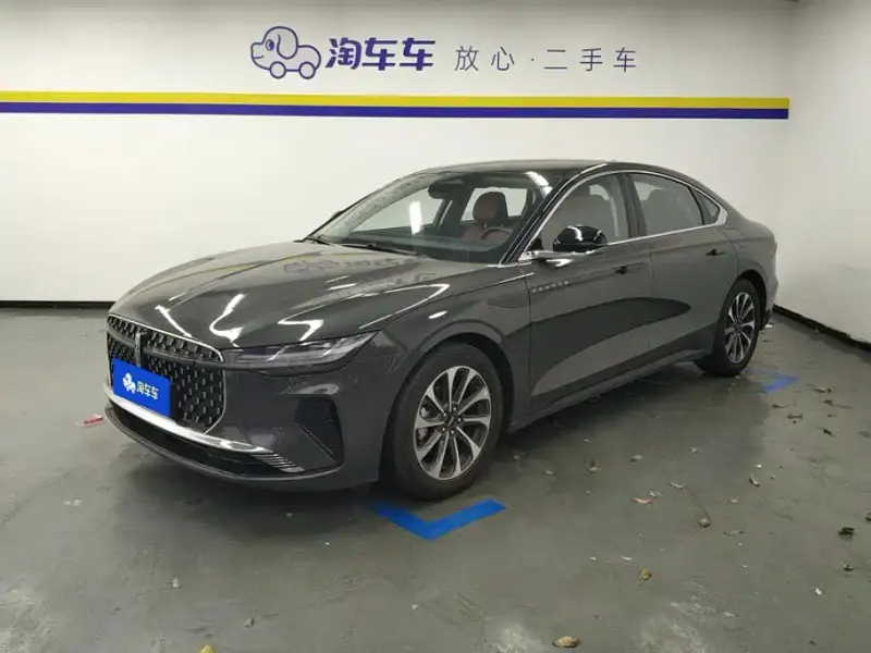 Lincoln Z, 2025