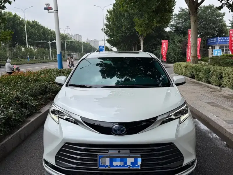 Toyota Sienna, 2022
