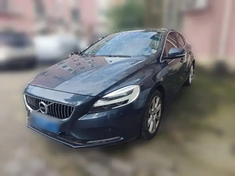 Volvo V40, 2017