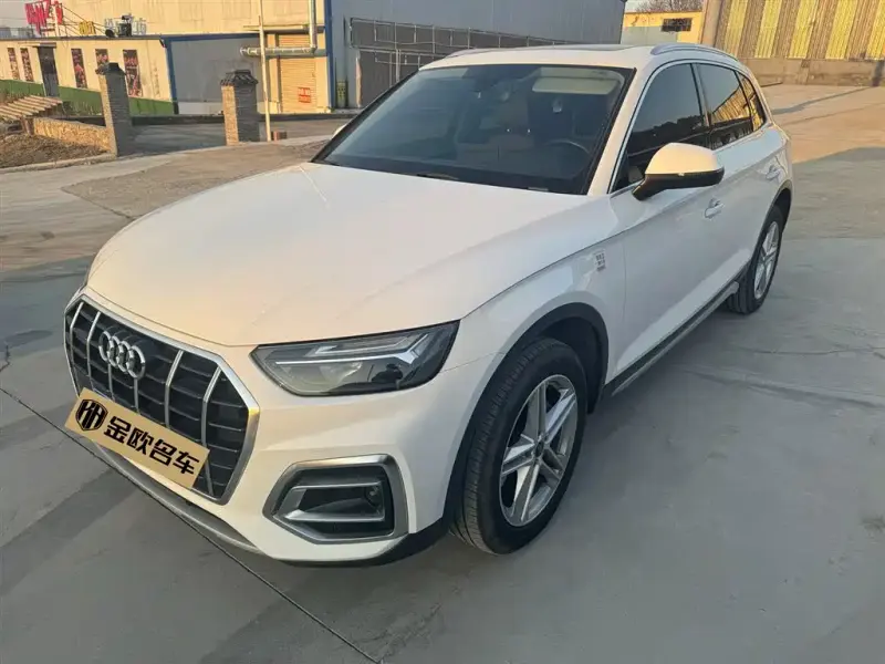 Audi Q5L, 2022