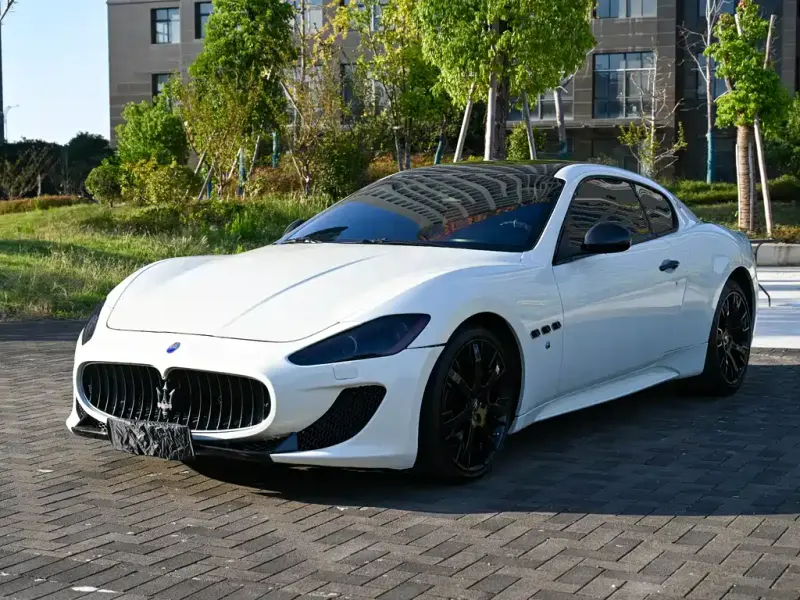 Maserati GranTurismo, 2011 — фото 1