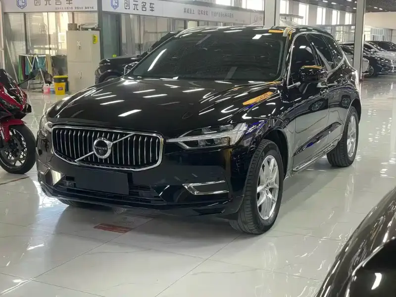 Volvo XC60, 2020 — фото 1