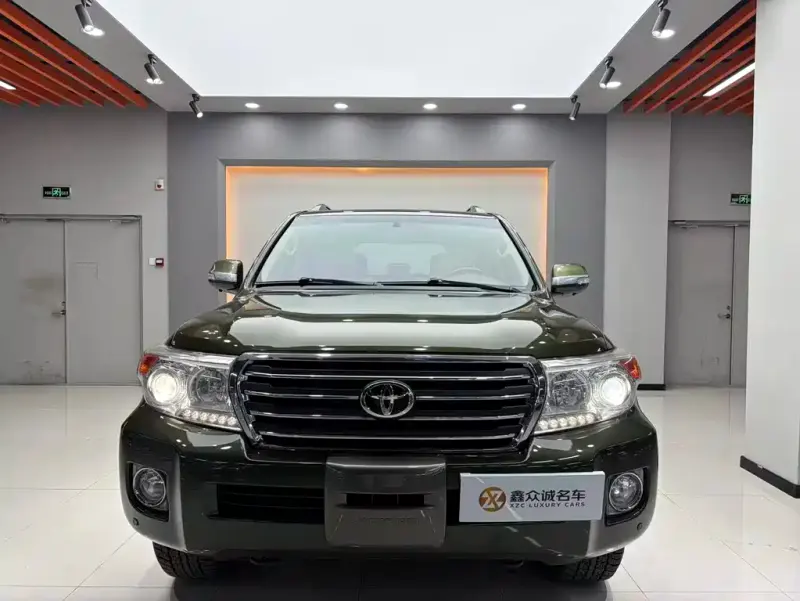 Toyota Land Cruiser, 2013