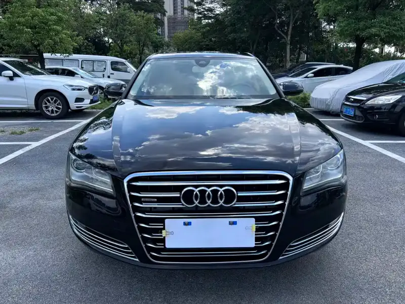 Audi A8, 2012