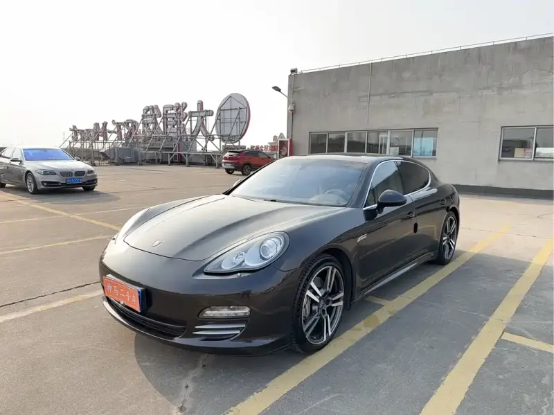 Porsche Panamera, 2013