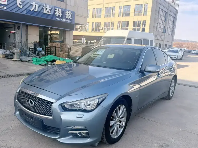 Infiniti Q50, 2014 — фото 1