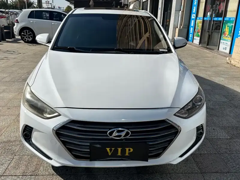 Hyundai Elantra, 2017