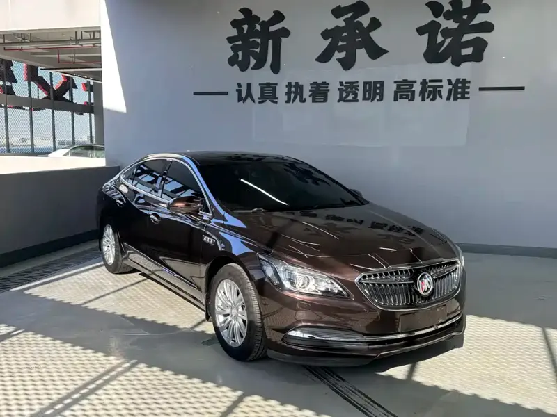 Buick LaCrosse, 2017 — фото 1