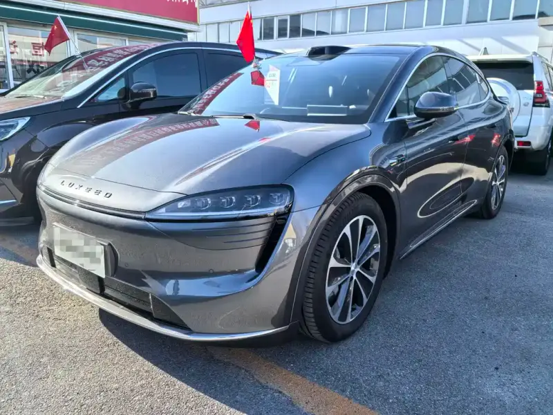 Luxeed Zhijie R7, 2025