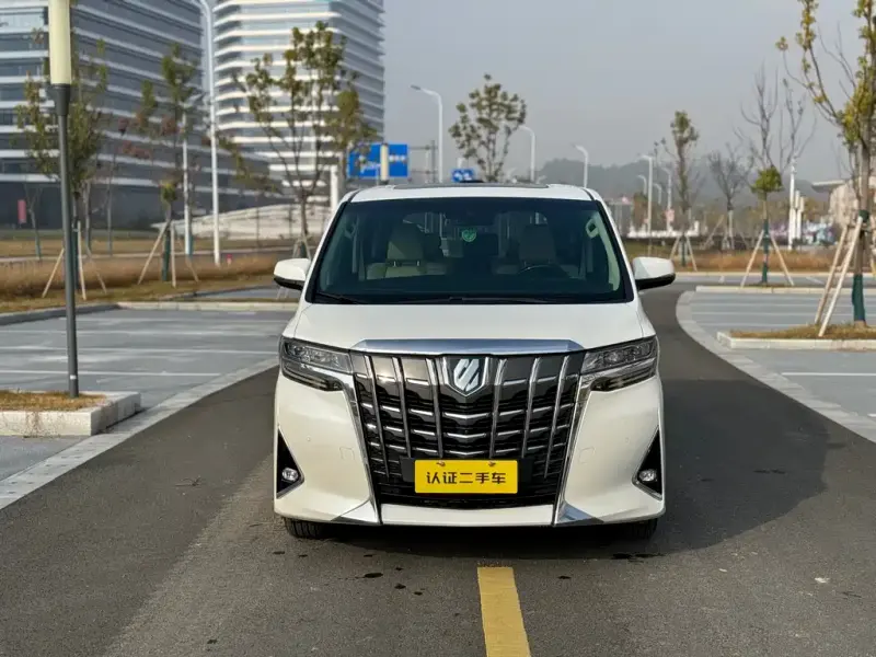 Toyota Alphard, 2019