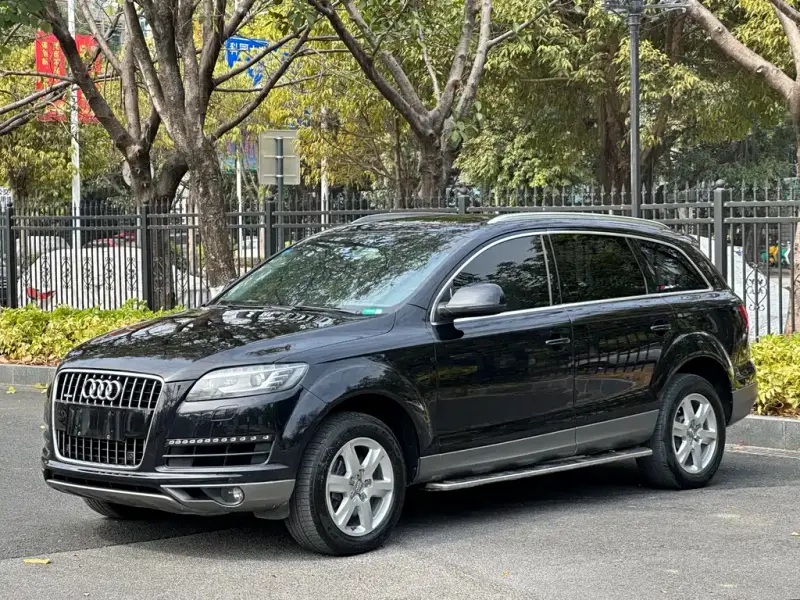 Audi Q7, 2011 — фото 1