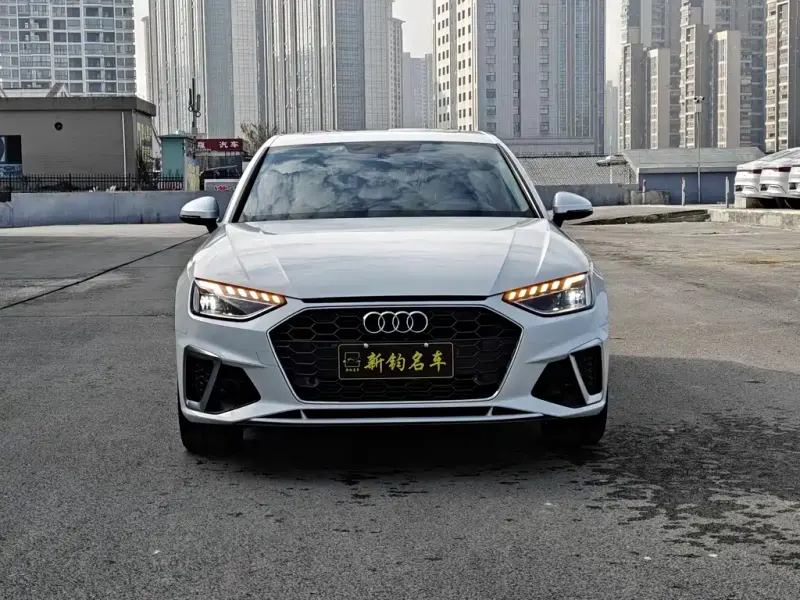 Audi A4L, 2023