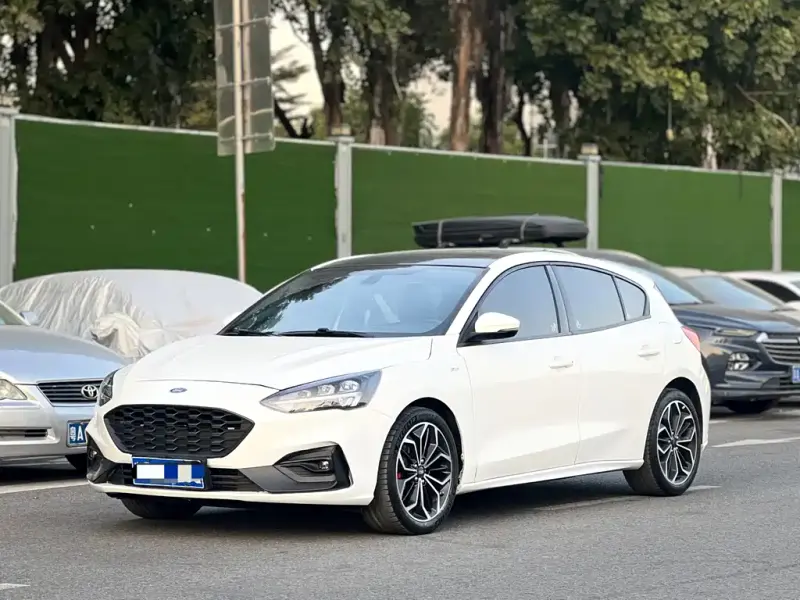 Ford Focus, 2022