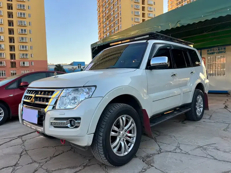 Mitsubishi Pajero (Import), 2020 — фото 1
