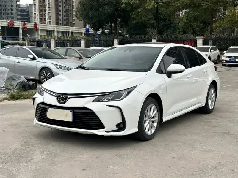 Toyota Corolla, 2021 — фото 1